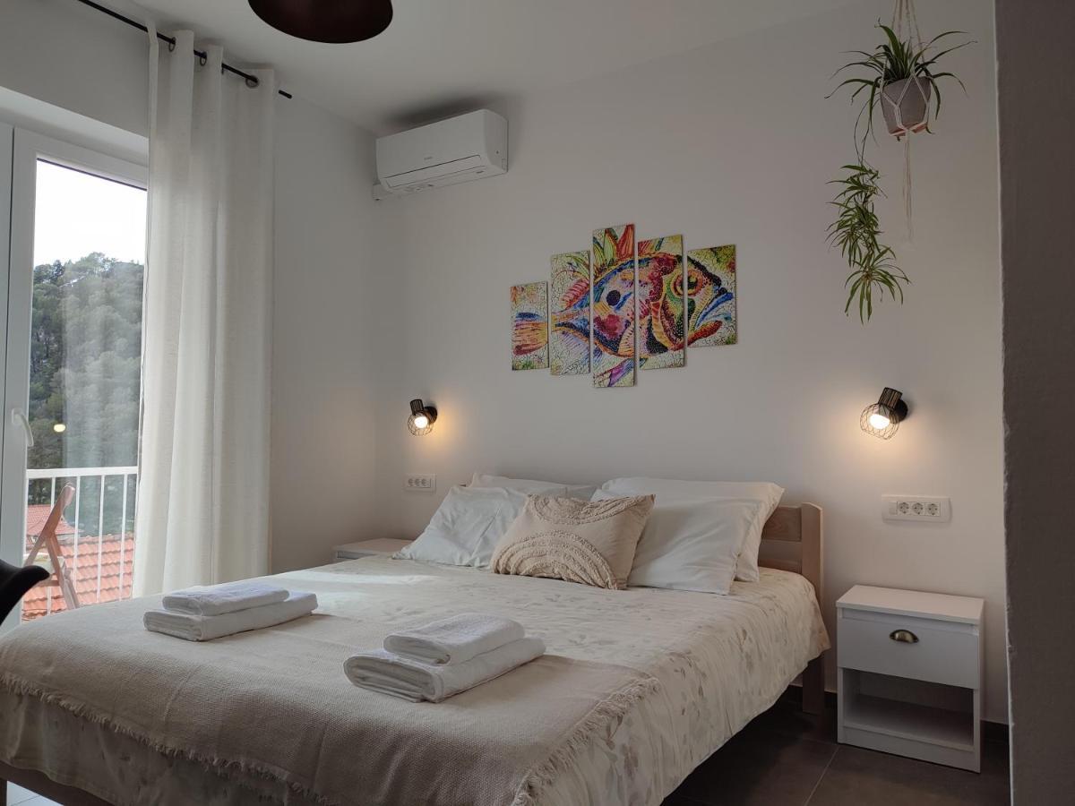 Guest House Vuljan Hvar Town Buitenkant foto